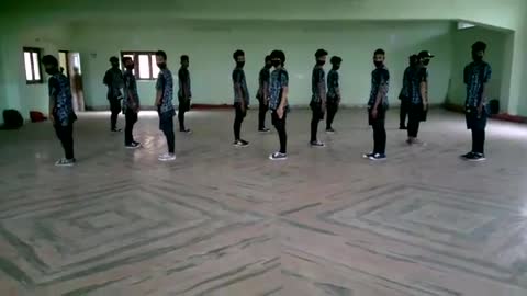 grup dance boy's