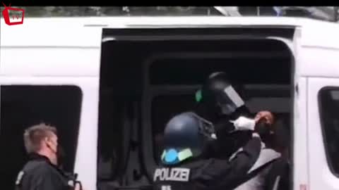 Die Polizei - dein Freund und Helfer???