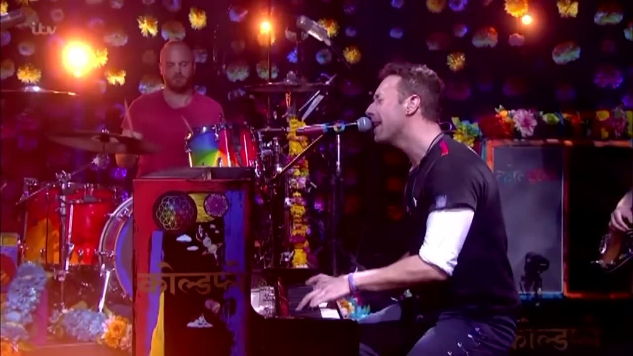 Coldplay - Christmas Lights