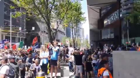Chants of "you serve us" as Aussies protesting against covid tyranny in Melbourne hit the police HQ