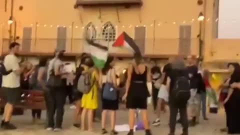 Israeli Arabs in Jaffa Celebrate as Gaza Rockets Shot at Israel