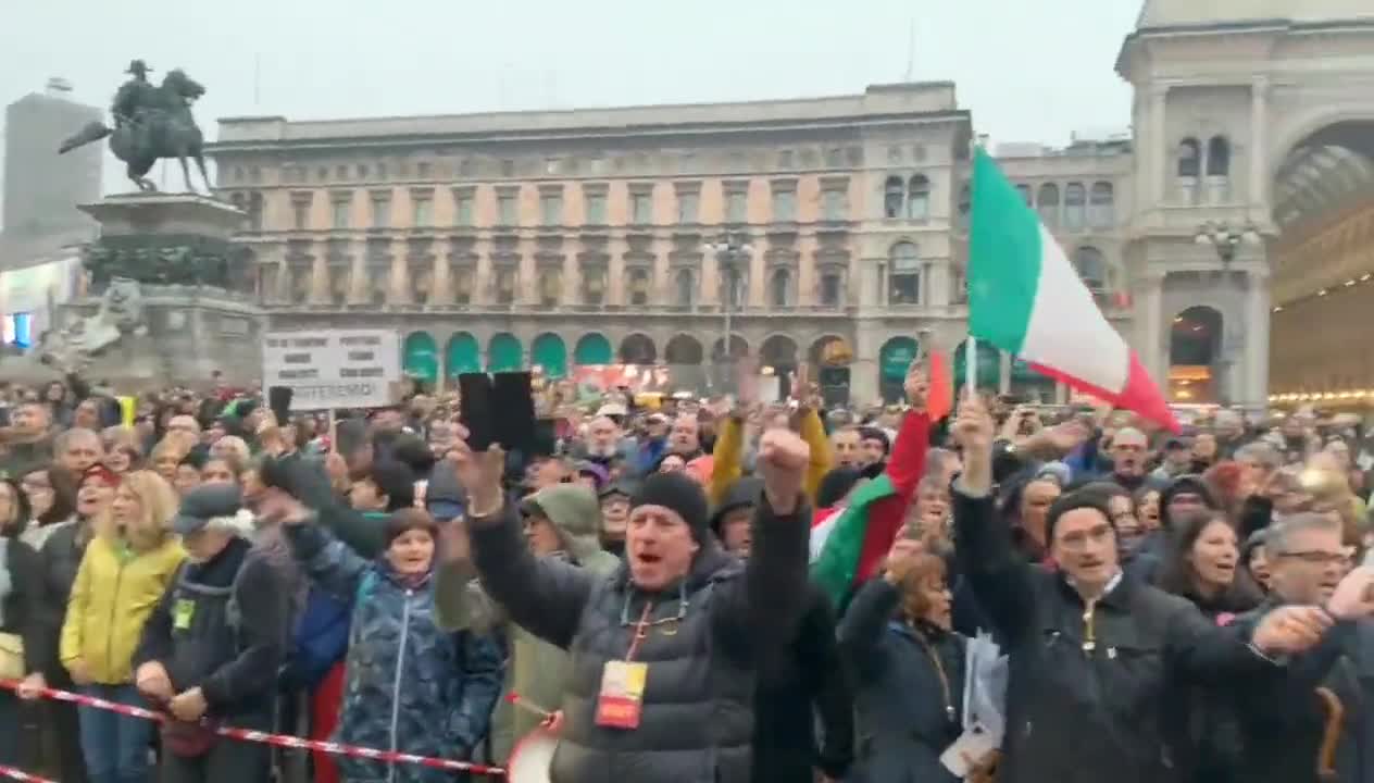 MY ITALIAN PATRIOTI KNOW WHAT TIME IT IS!!! LA GENTE COME NOI NON MOLLA MAI!!!