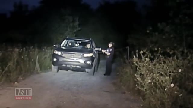 Figitif try to shot a cop