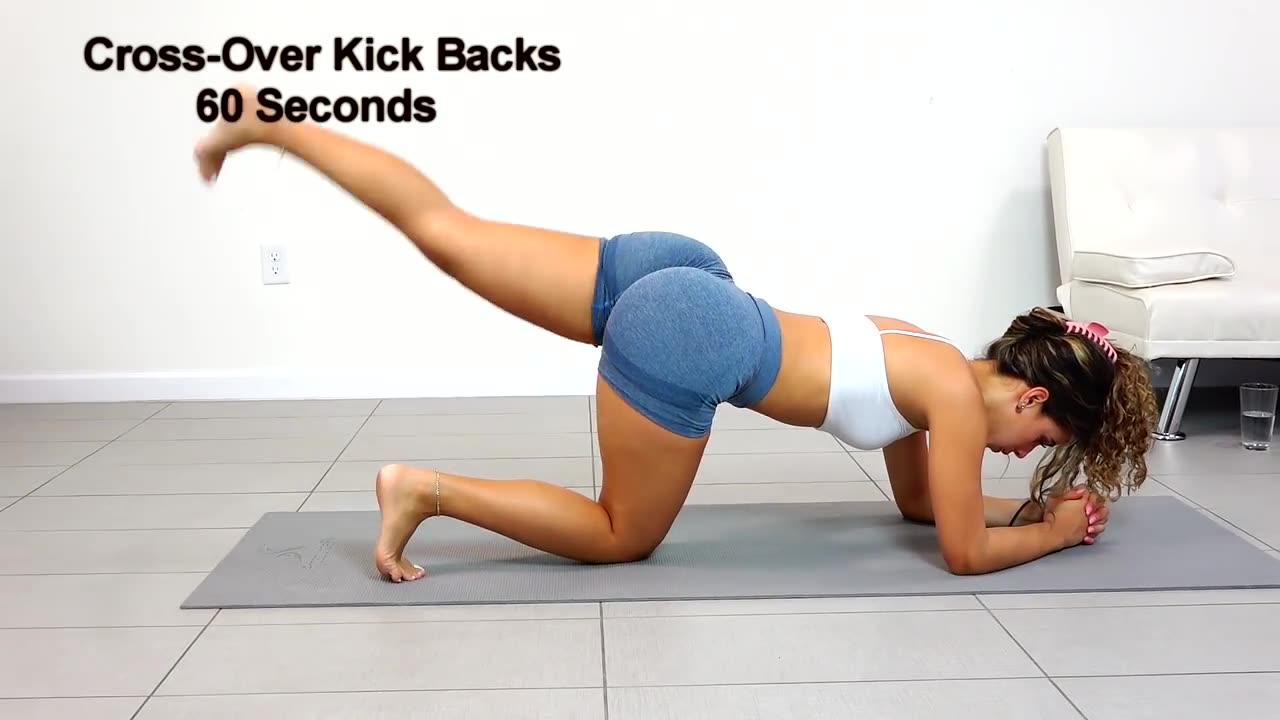 How to achieve a Perfect Bubble Butt [without equipment]