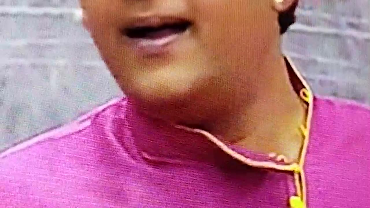 Ravi babu bahut galat kr diye tum chilam ko yaha se bhaga kšš¤£