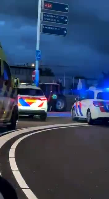 Nizozemská policie střílí na demonstrující farmáře