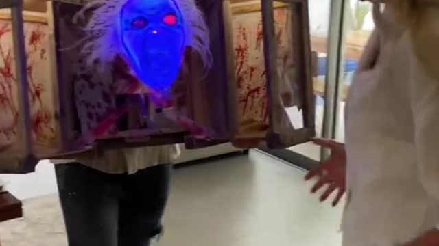 JULIUS DEIN - SCARY DELIVERY PRANK!! 🤣 - #Shorts