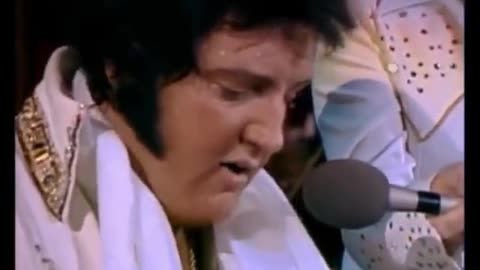 Elvis Presley Unchained Melody (Rapid City June 21, 1977)