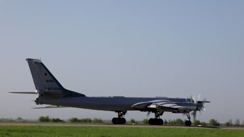 About 3,000 km away, over the Black Sea, the crews of the Tupolev Tu-95MS Bear bombers carried