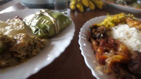 God’s Own Country!! SOUTH INDIAN SEAFOOD on Houseboat _ Backwaters - Kerala, India!