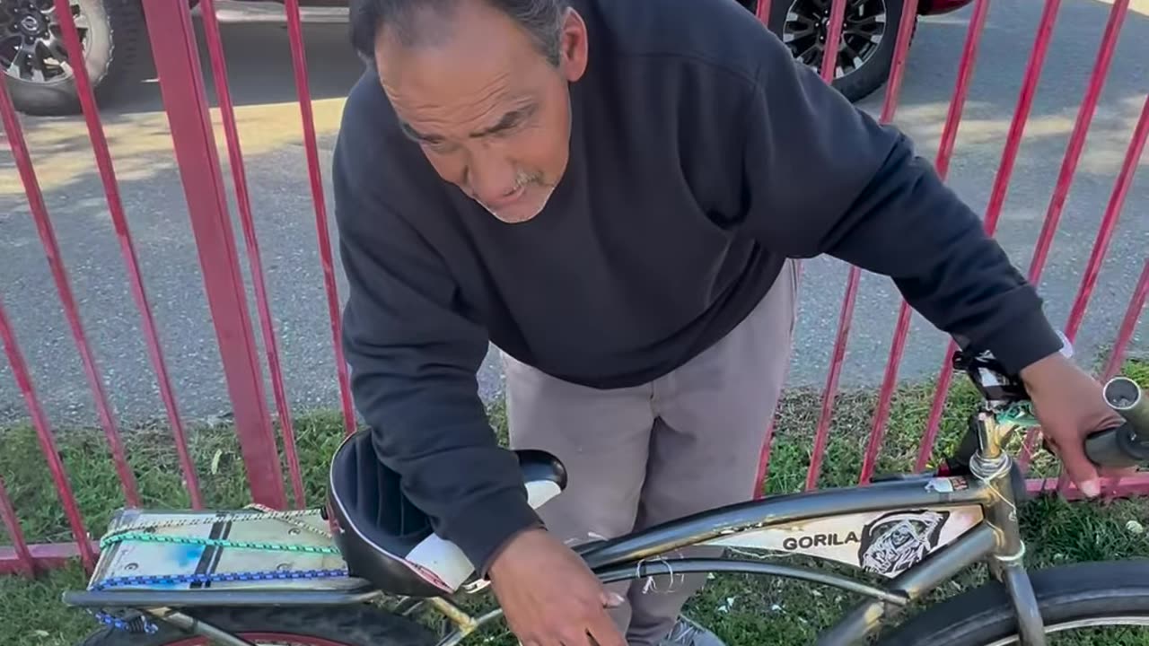 Millionaire blessed homeless whose life was messed up without his fault