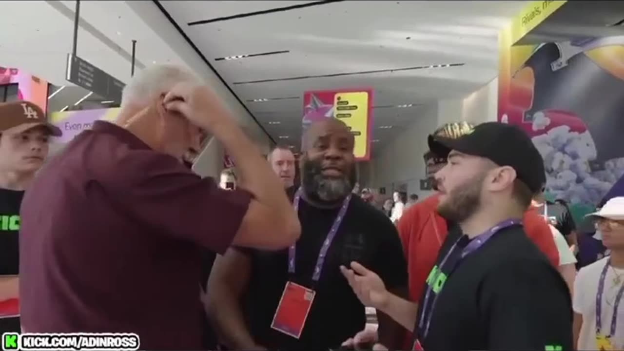 Adin Ross getting kicked out of Twitch Con for being a banned Streamer