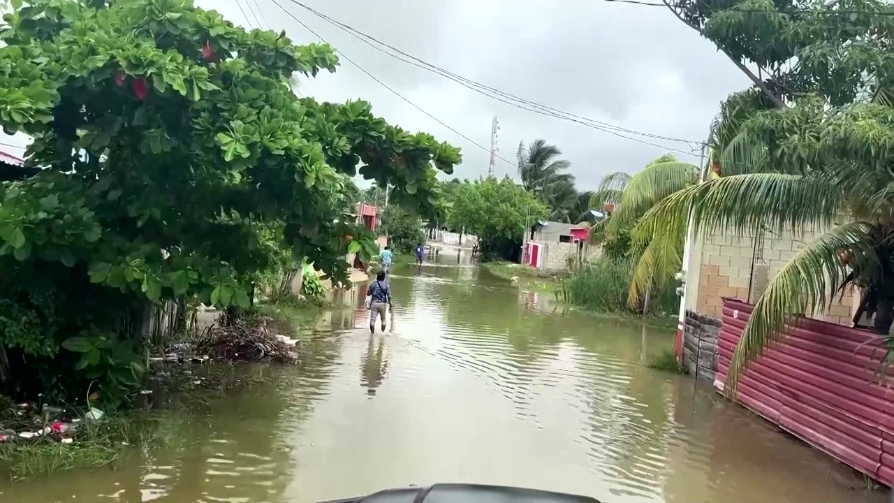 Streets flooded as Milton sweeps across Mexico's Yucatan