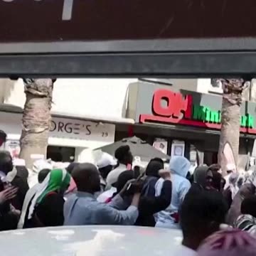 Mandela's Grandson Leads Palestine Solidarity March