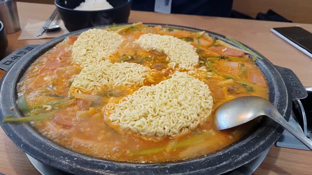 Budae-jjigae(Korean style Sausage Stew)