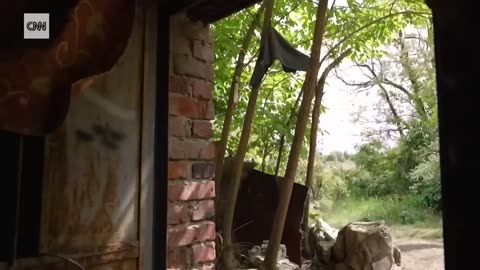 Reporter Reacts To Soviet-Era Weapons Ukraine Is Using To Fight Off Russia