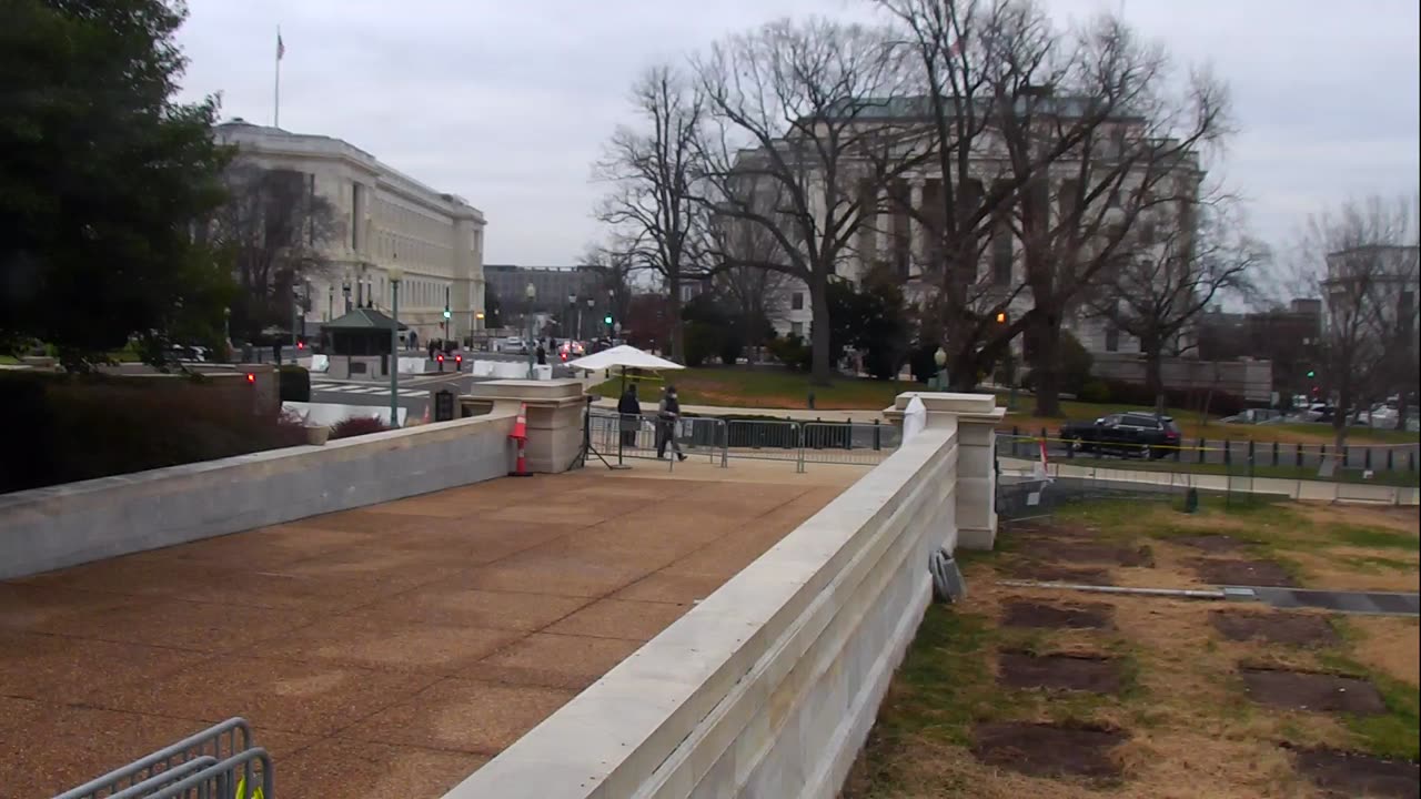 Camera0915USCG00UpperTerraceSE_2021-01-06_Starting_at_08h40min01s673ms.mp4