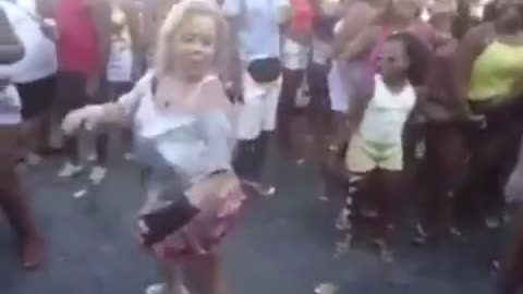 HOJE É SEXTA FEIRA