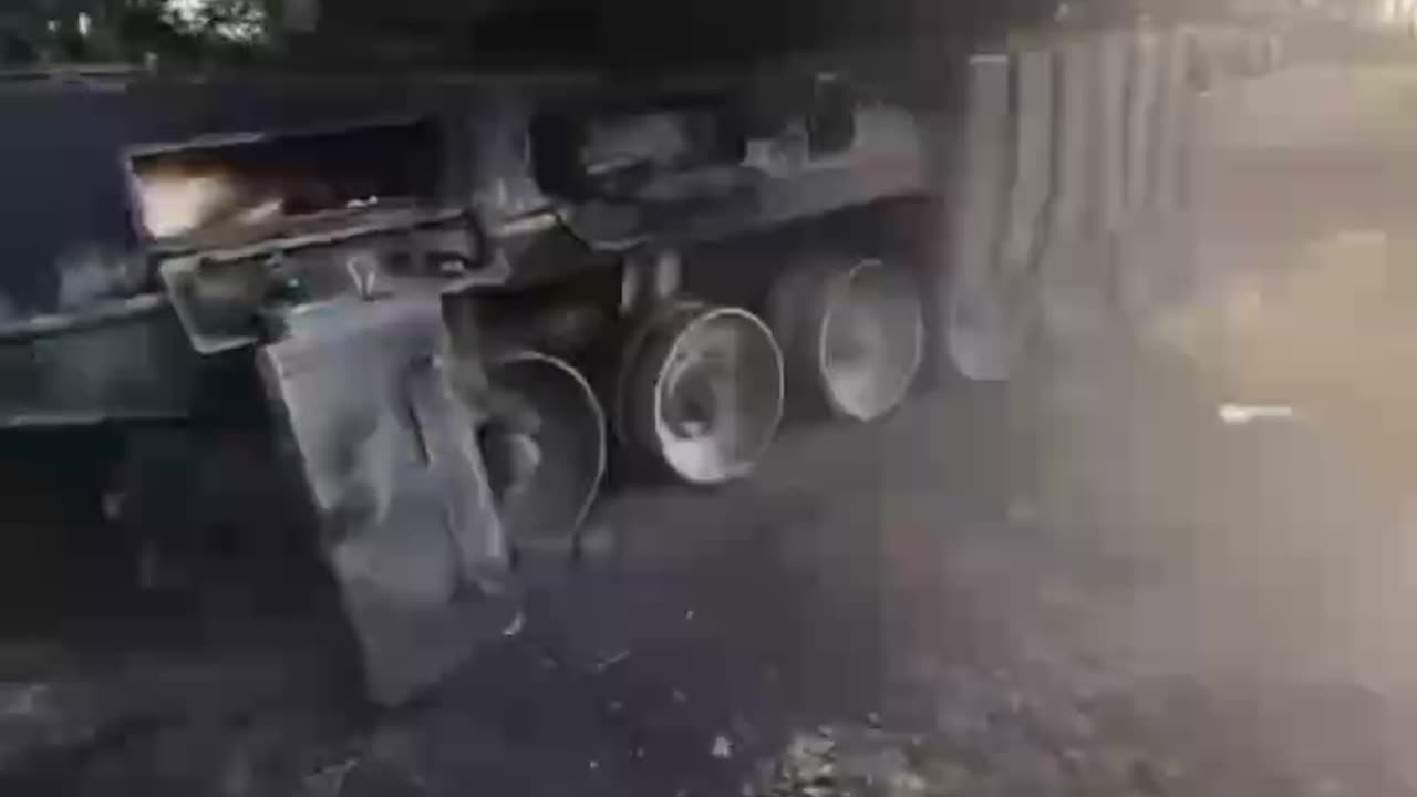 Burnt Leopard 2A4 with Contact