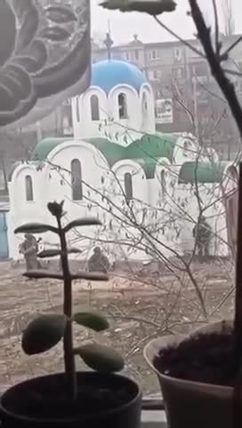 Modlící se ruští vojáci v Chersonu