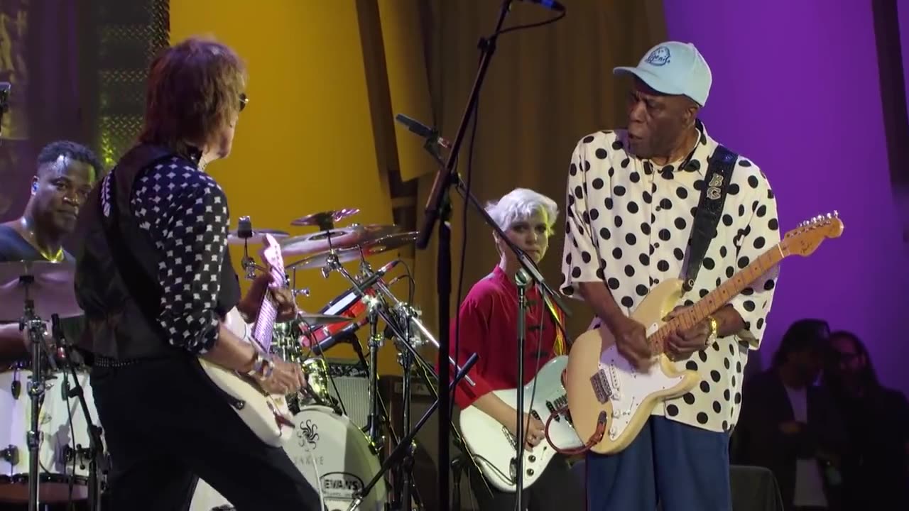 Jeff Beck ft. Buddy Guy - Let Me Love You - 2016