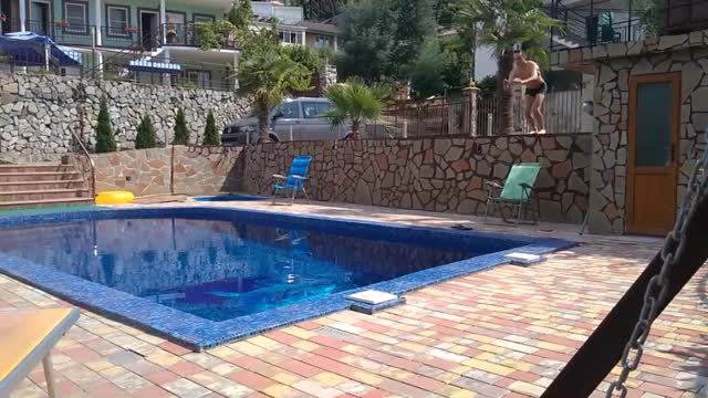 Swimming- pool