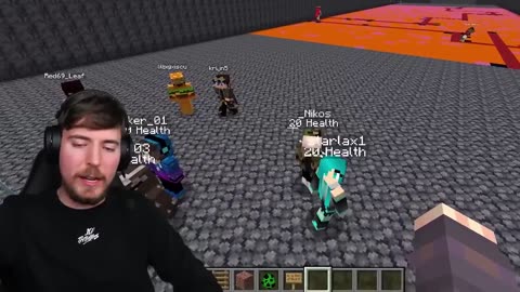I Made 100 Players Escape An Impossible Maze!