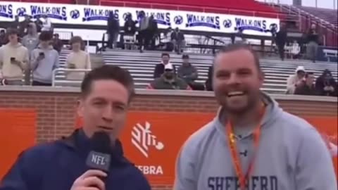Absolute Natural On the Mic