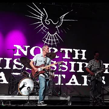 Luther DIckinson & Joey Williams (North Mississippi Allstars) - LIVE @ Avondale (Short)