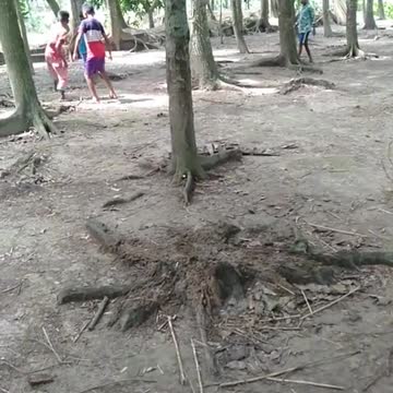 Deccan Aana Soto by the football khela