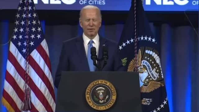 Biden Says 17 Nobel Prize W in Economics Wrote to Him Saying Build Back Better will Ease Inflation