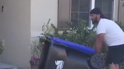 This video makes me laugh. Everytime.