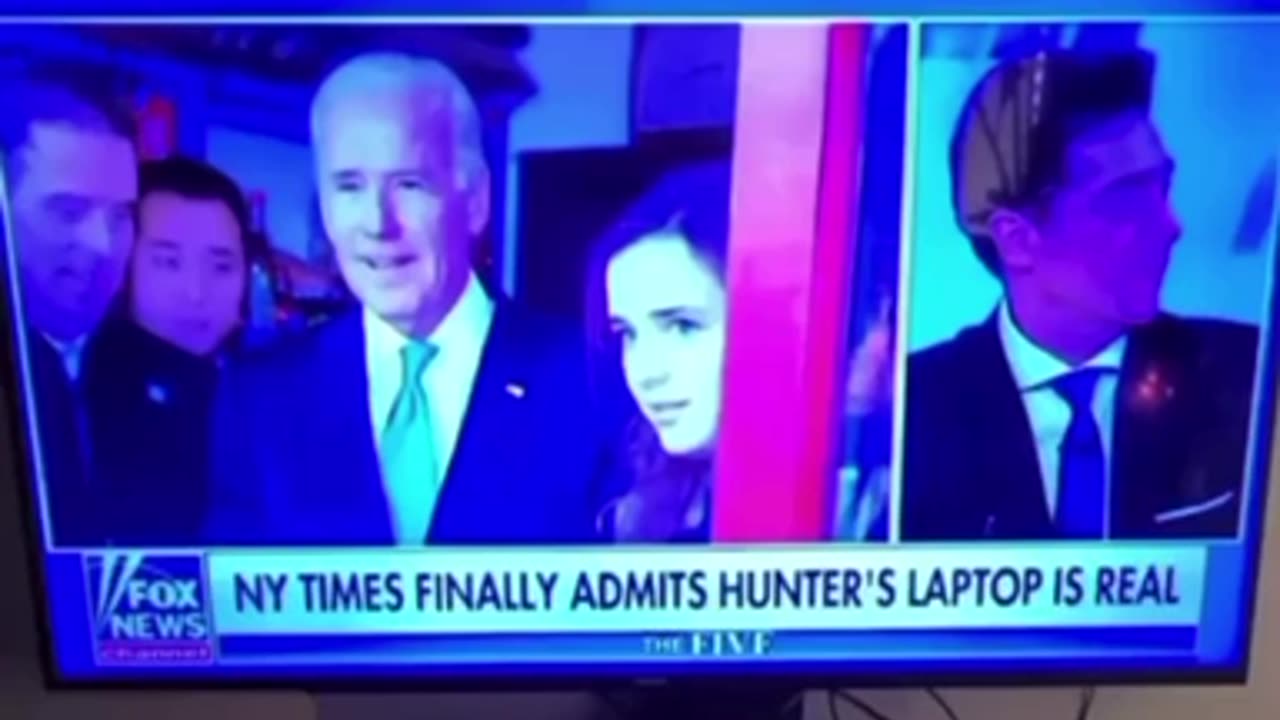 フォックスニュースがついに2020年の選挙が不正操作されたことを認め、ビッグテック、民主党、CIA、フェイクニュースが共謀して2020年の大統領選挙を..