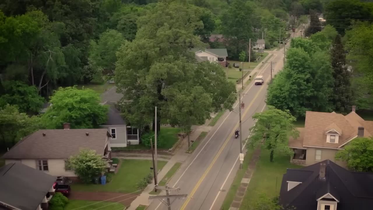 Officer Realizes There's A Body In House