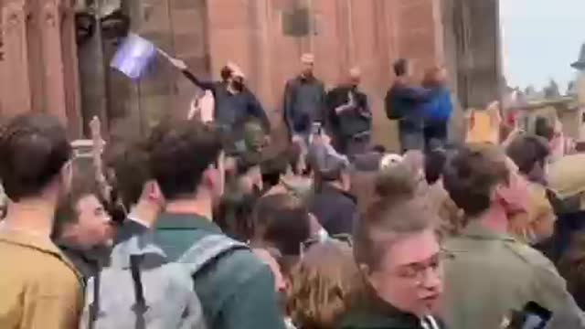 "Macron Resignation!" Shout Demonstrators Outside Emmanuel Macron's Meeting in Strasbourg, France