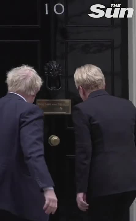 Awkward moment Lithuanian PM walks past Number 10 Downing Street