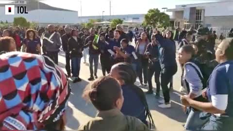 Takealot packers picketing outside the Takealot warehouse