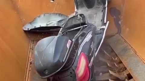 Imagine if you woke up with your scooter gone and this happens to it 😭 #satisfying #oddlysatisfying