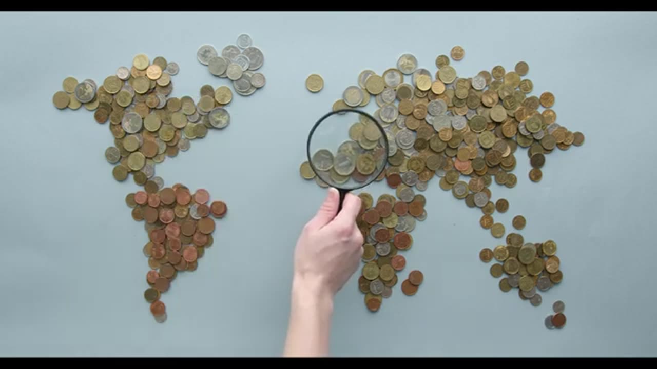 Ray Dalio’s SHOCKING Wealth Strategy! 💥 Cash is TRASH! | What to Own in the Next Financial Crisis!