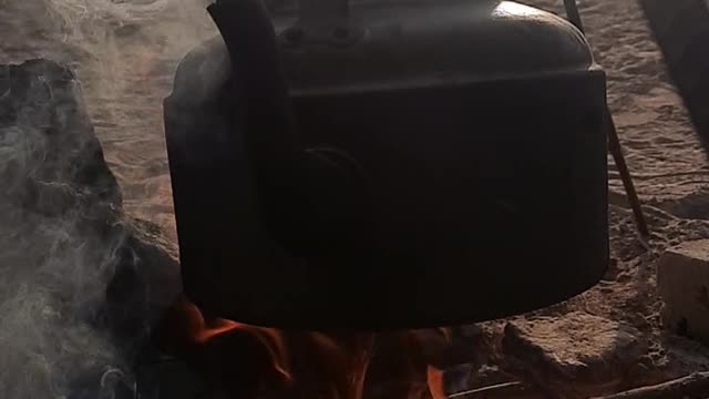 Fire tea in the heart of the desert