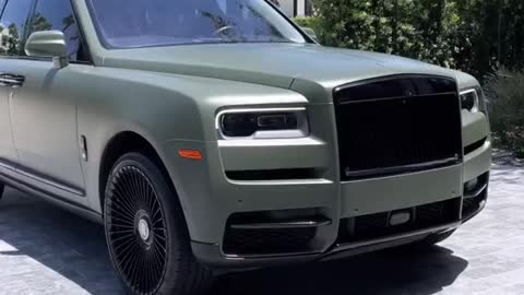 Rolls Royce Cullinan🌙