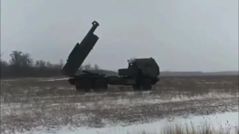 Ukrainians Sending HIMARs to Russians Down Range