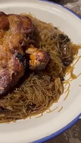 Roasted Lamb chunk with noddles and mushrooms