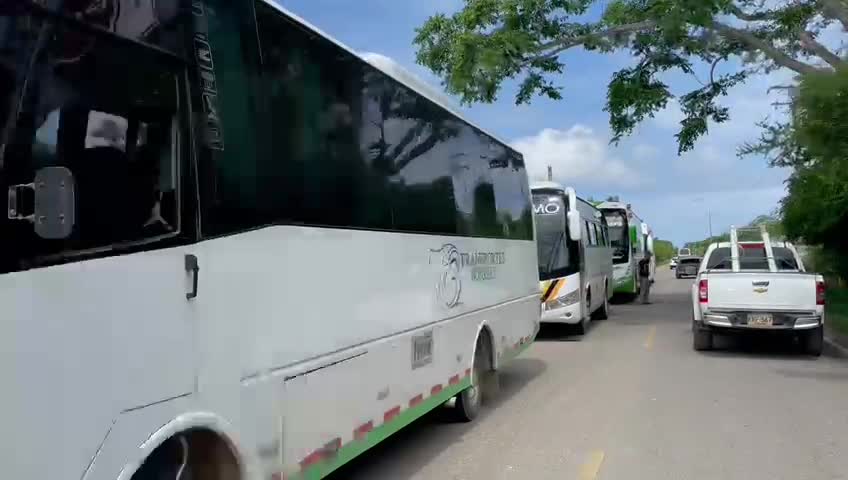 Masiva asistencia a Playa Blanca, ¿dónde están los controles?