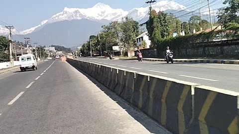 Mountain view from highway 😯