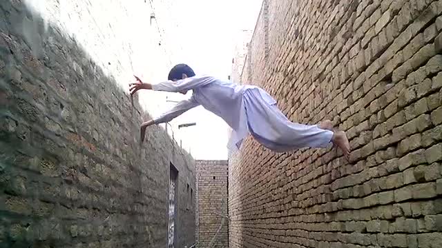 Amazing Spiderman Kid Found in Pakistan! Must Watch