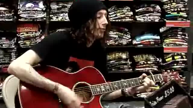 Brian Premo - "Vines" (original) live @ Hot Topic