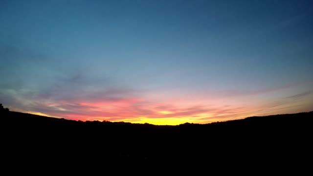 Sun Rise 8 7 22 74f/23c