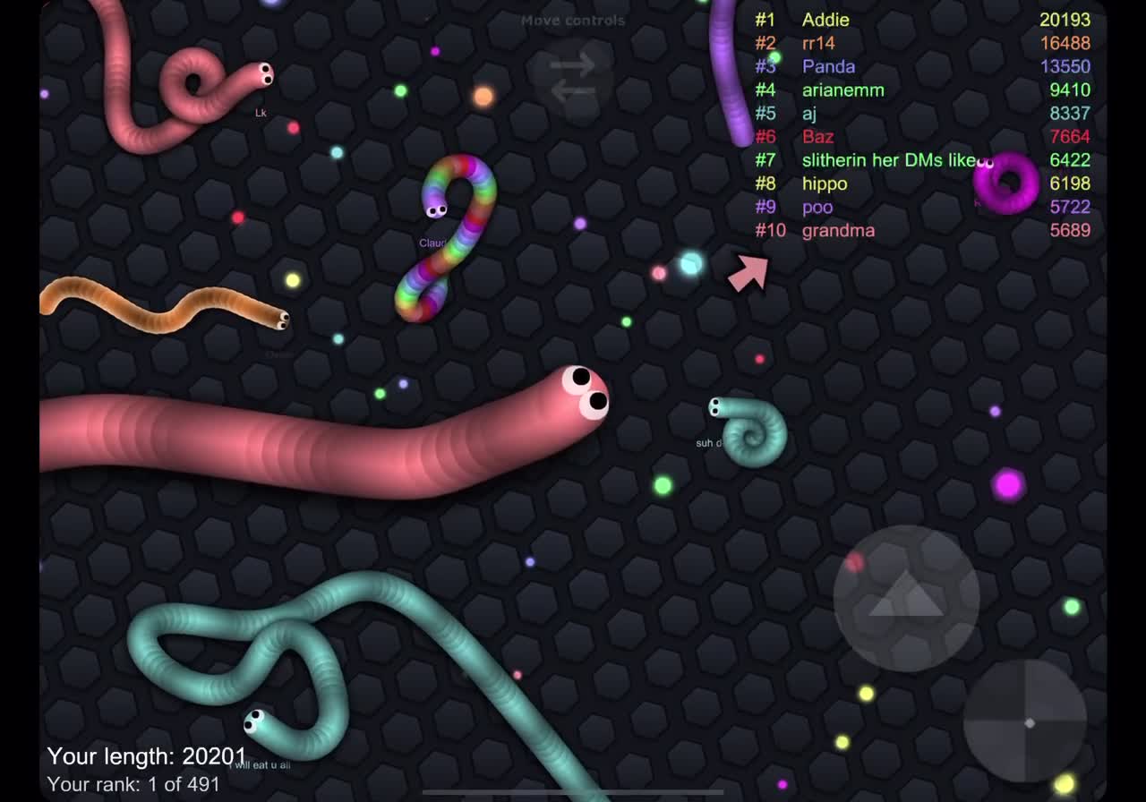 Slither.io gaming on iOS.