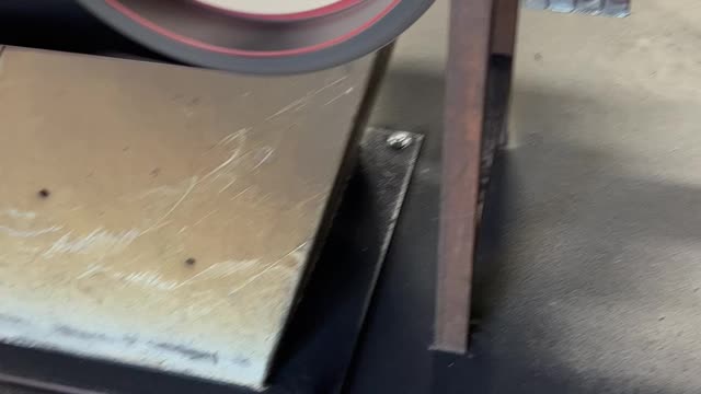 Bracket end sanding￼